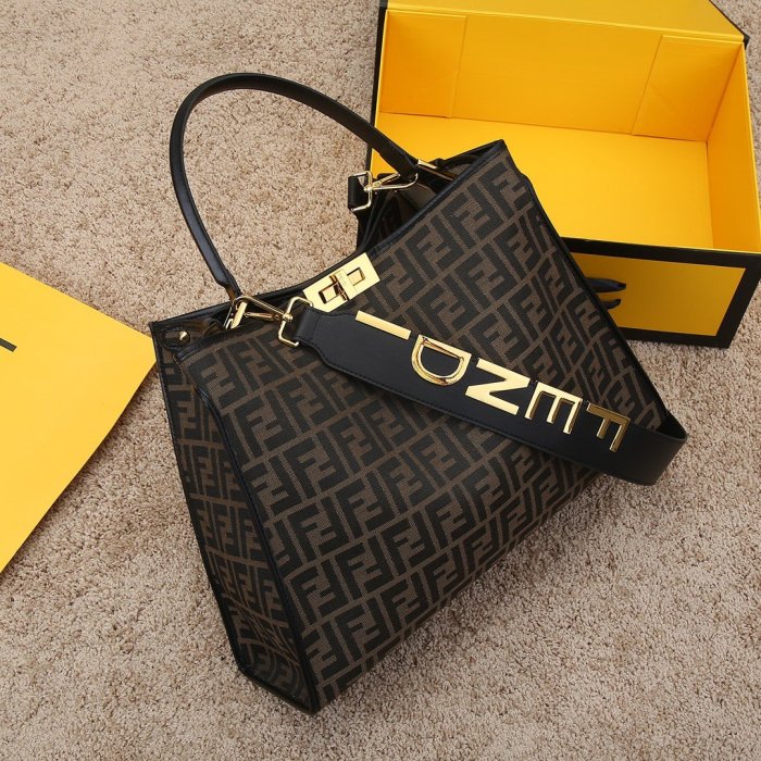 フェンディバッグコピー 大人気2021新品 FENDI レディース トートバッグ