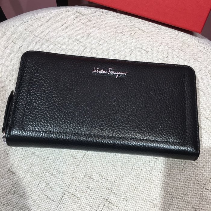 フェラガモ 財布コピー 2021新品注目度NO.1  Ferragamo メンズ 長財布