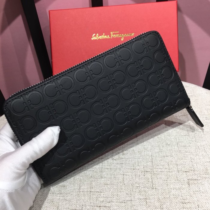 フェラガモ 財布コピー 定番人気2021新品  Ferragamo メンズ 長財布