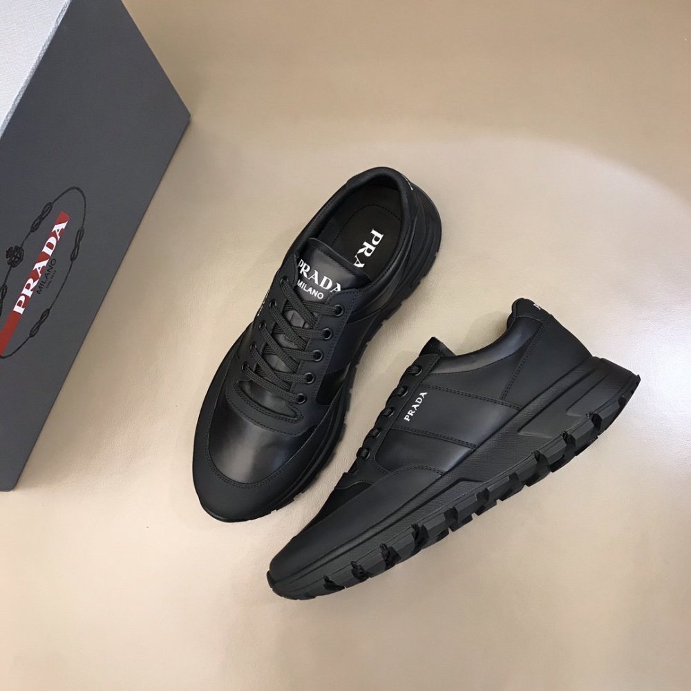 円 プラダ靴コピー定番人気21新品 Prada メンズ スニーカー M Creditshop Jp