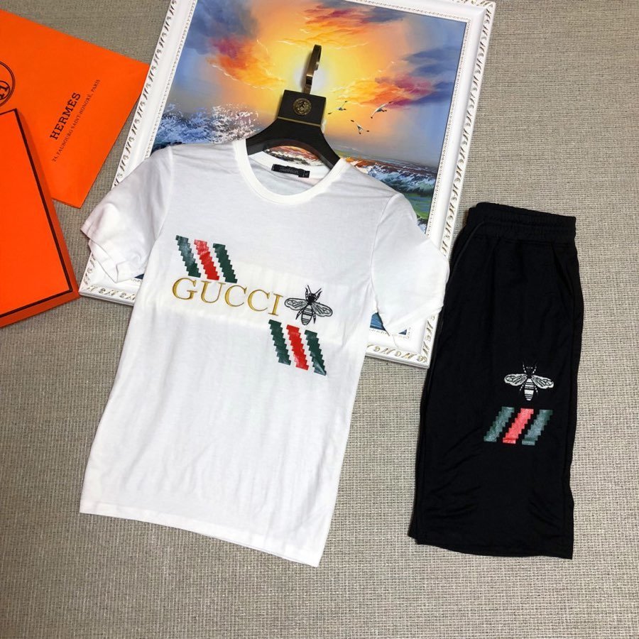 円 グッチ服コピー 定番人気21新品 Gucci メンズ セットアップ M Creditshop Jp