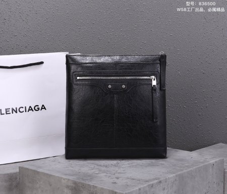 バレンシアガバッグコピー 2021新品注目度NO.1 BALENCIAGA   メンズ ショルダーバッグ