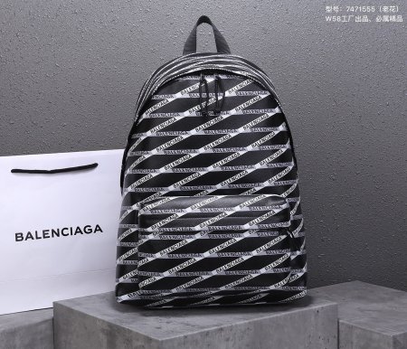 バレンシアガバッグコピー 定番人気2021新品 BALENCIAGA   メンズ バックパック
