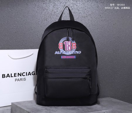 バレンシアガバッグコピー 2021新品注目度NO.1 BALENCIAGA   メンズ バックパック