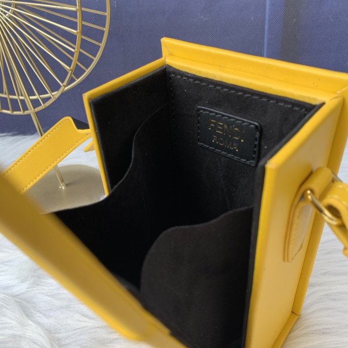 フェンディバッグコピー 2021新品注目度NO.1 FENDI レディース ショルダーバッグ