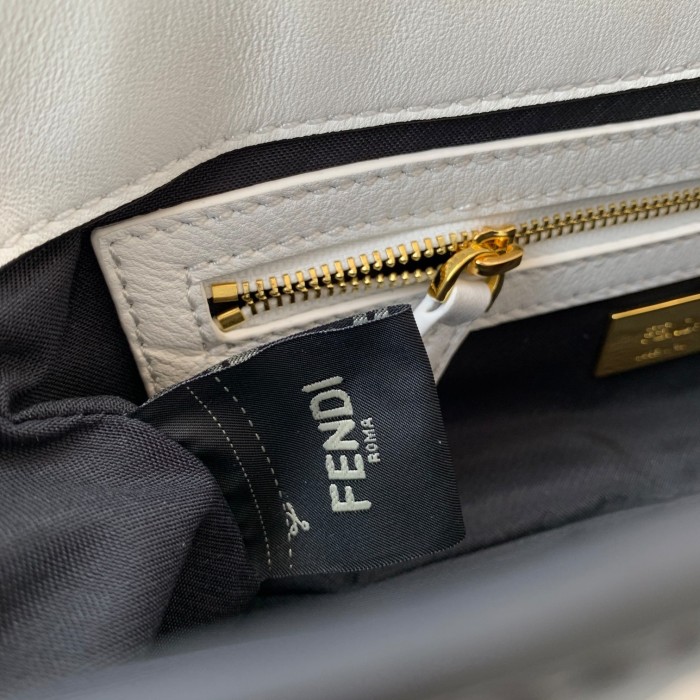 フェンディバッグコピー 大人気2021新品 FENDI レディース ショルダーバッグ