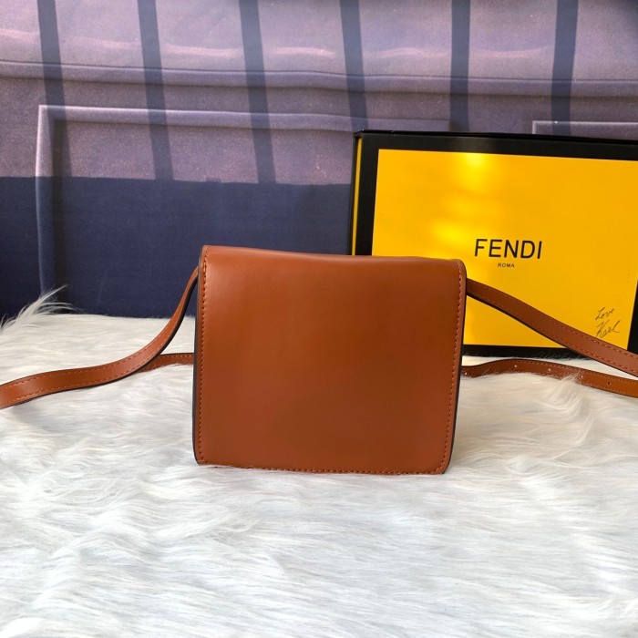 フェンディバッグコピー 大人気2021新品 FENDI レディース ショルダーバッグ