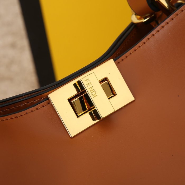 フェンディバッグコピー 2021新品注目度NO.1 FENDI レディース ハンドバッグ