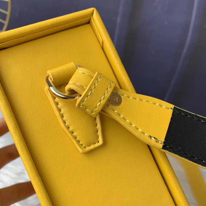 フェンディバッグコピー 2021新品注目度NO.1 FENDI レディース ショルダーバッグ