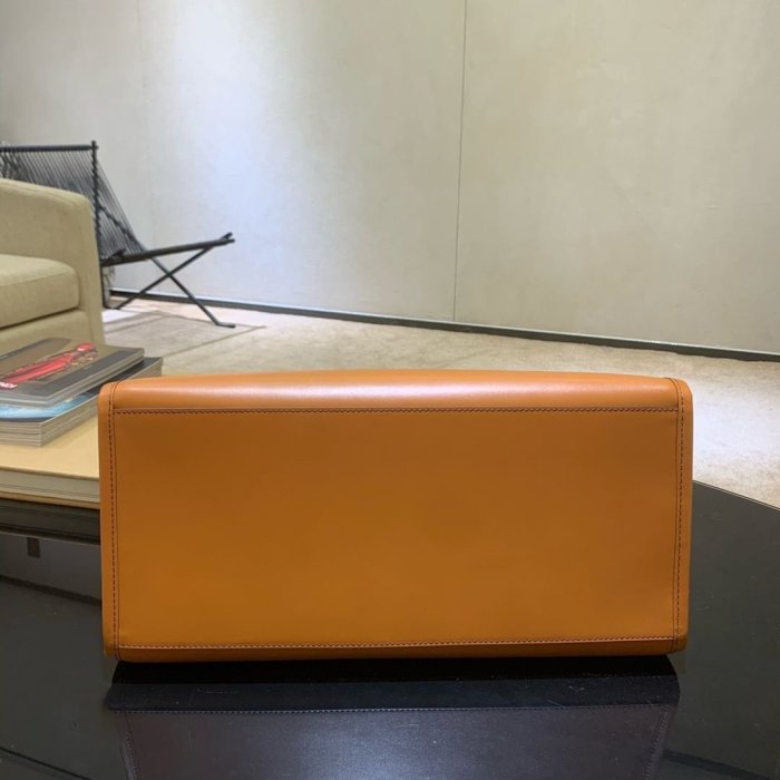 フェンディバッグコピー 2021新品注目度NO.1 FENDI レディース トートバッグ