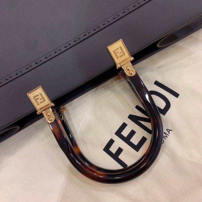 フェンディバッグコピー 2021新品注目度NO.1 FENDI レディース トートバッグ