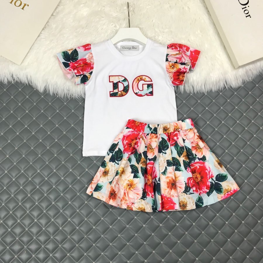 円 ドルチェ ガッバーナ子供服コピー 定番人気21新品 D G 女の子 セットアップ M Creditshop Jp