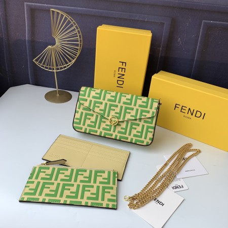 フェンディバッグコピー 2021新品注目度NO.1 FENDI レディース セカンドバッグ
