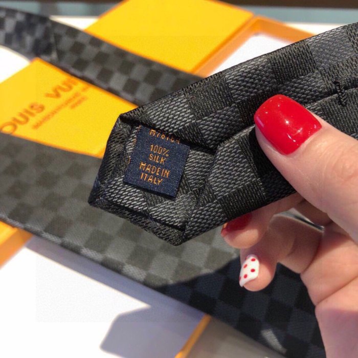 ルイヴィトンネクタイコピー 大人気2021新品 Louis Vuitton メンズ ネクタイ