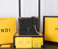 フェンディバッグコピー 大人気2021新品 FENDI レディース ショルダーバッグ