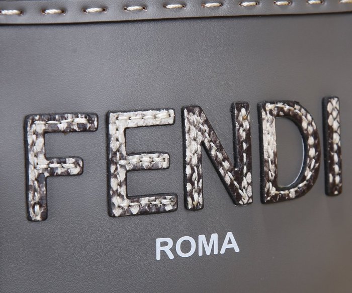 フェンディバッグコピー 大人気2021新品 FENDI レディース トートバッグ