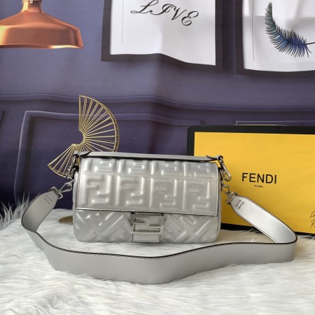 フェンディバッグコピー 定番人気2021新品 FENDI レディース ショルダーバッグ