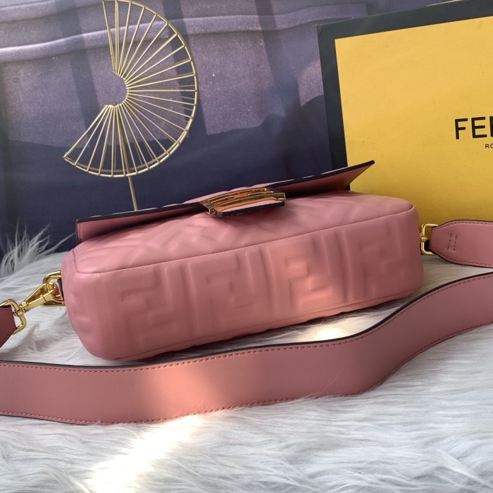フェンディバッグコピー 2021新品注目度NO.1 FENDI レディース ショルダーバッグ