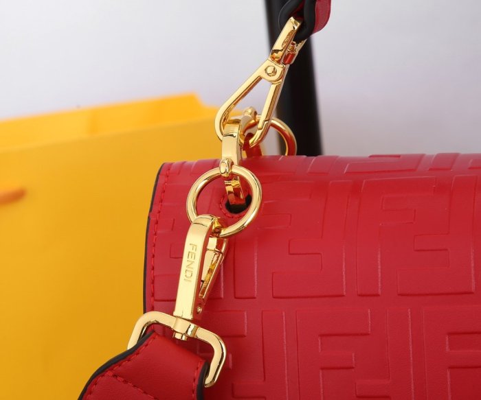フェンディバッグコピー 大人気2021新品 FENDI レディース ハンドバッグ