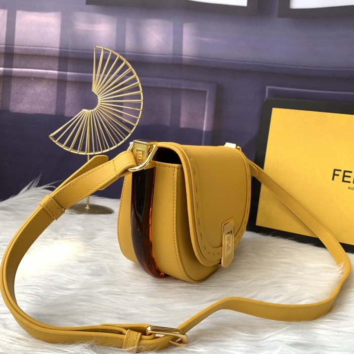 フェンディバッグコピー 定番人気2021新品 FENDI レディース ショルダーバッグ