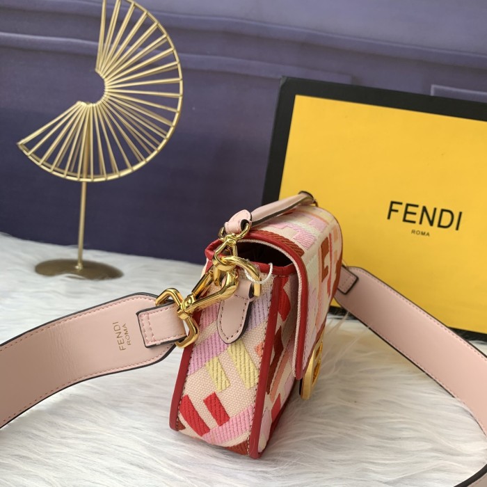 フェンディバッグコピー 定番人気2021新品 FENDI レディース ショルダーバッグ