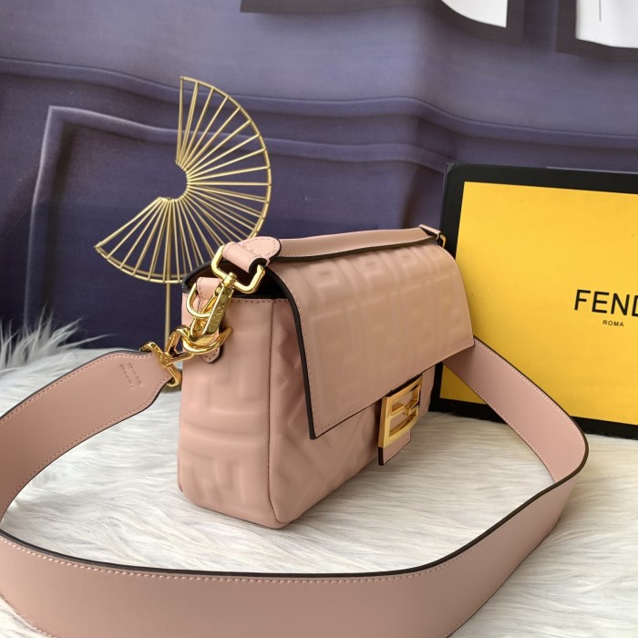 フェンディバッグコピー 2021新品注目度NO.1 FENDI レディース ショルダーバッグ