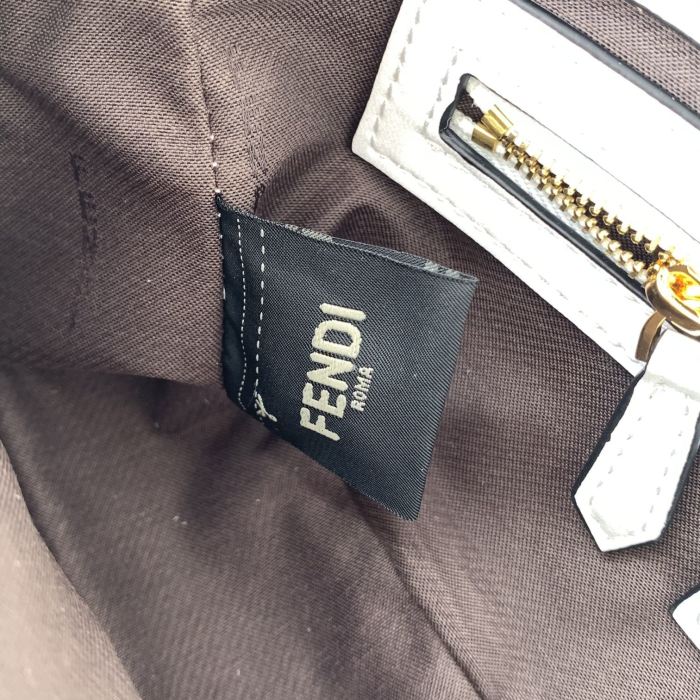 フェンディバッグコピー 2021新品注目度NO.1 FENDI レディース ショルダーバッグ