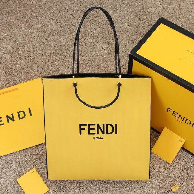フェンディバッグコピー 2021新品注目度NO.1 FENDI レディース トートバッグ