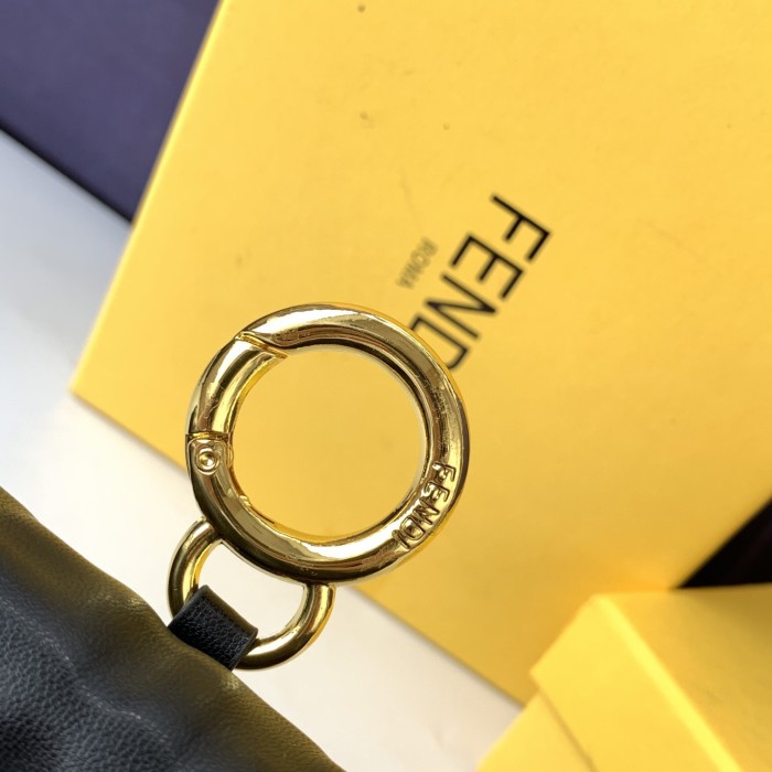 フェンディバッグコピー 2021新品注目度NO.1 FENDI レディース ショルダーバッグ