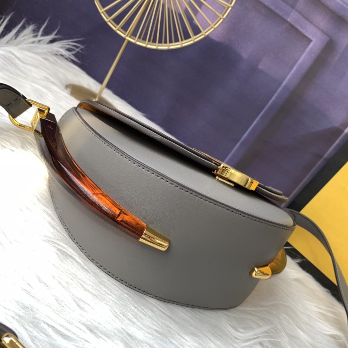 フェンディバッグコピー 定番人気2021新品 FENDI レディース ショルダーバッグ