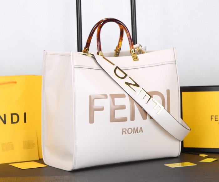 フェンディバッグコピー 定番人気2021新品 FENDI レディース トートバッグ