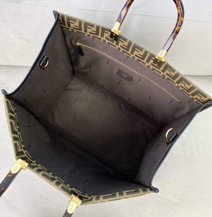 フェンディバッグコピー 2021新品注目度NO.1 FENDI レディース トートバッグ