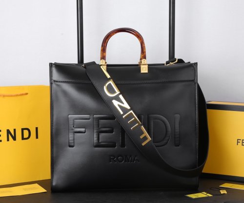 フェンディバッグコピー 2021新品注目度NO.1 FENDI レディース トートバッグ