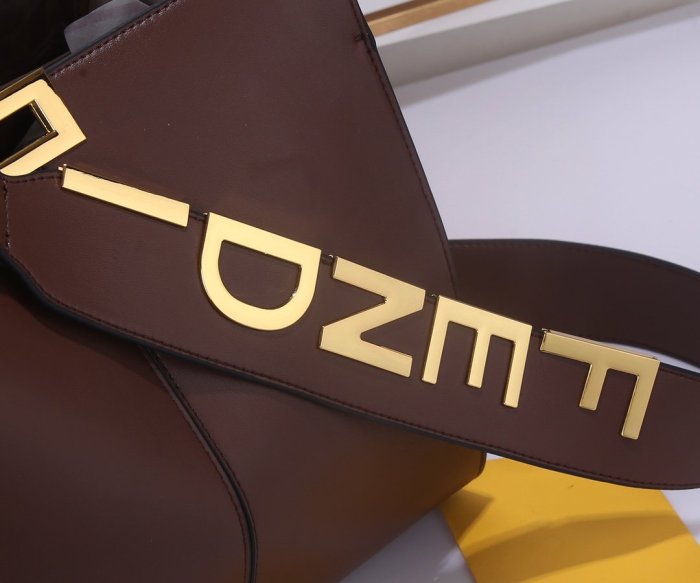 フェンディバッグコピー 大人気2021新品 FENDI レディース トートバッグ