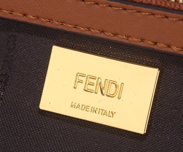 フェンディバッグコピー 2021新品注目度NO.1 FENDI レディース ハンドバッグ