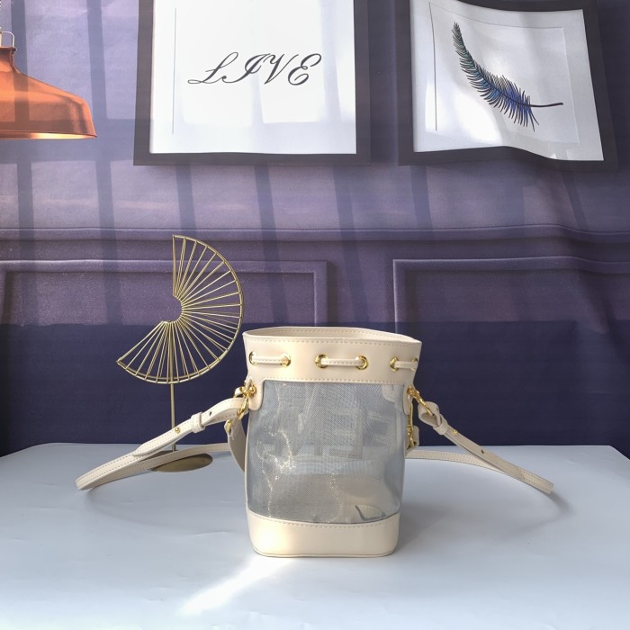 フェンディバッグコピー 2021新品注目度NO.1 FENDI レディース バケツバッグ