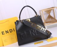 フェンディバッグコピー 2021新品注目度NO.1 FENDI レディース トートバッグ
