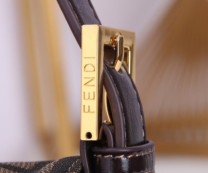 フェンディバッグコピー 定番人気2021新品 FENDI レディース ハンドバッグ