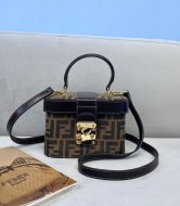 フェンディバッグコピー 定番人気2021新品 FENDI レディース ハンドバッグ