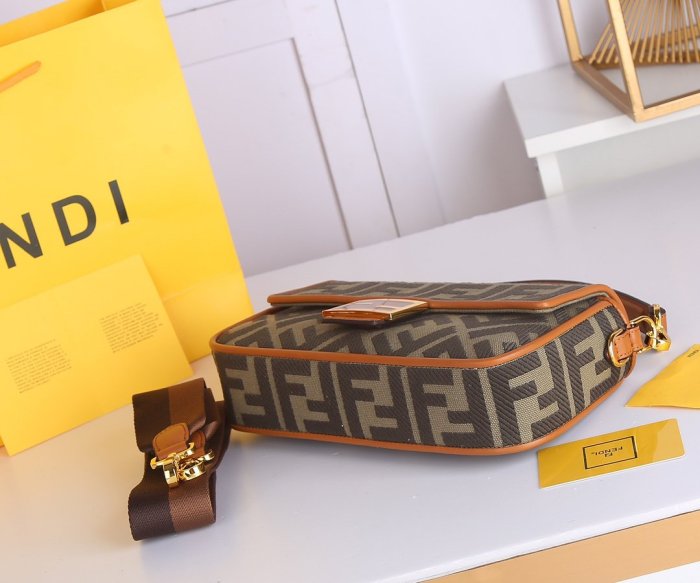 フェンディバッグコピー 大人気2021新品 FENDI レディース ハンドバッグ