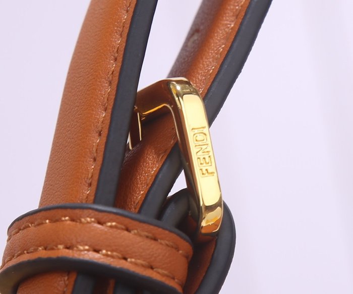 フェンディバッグコピー 定番人気2021新品 FENDI レディース ハンドバッグ