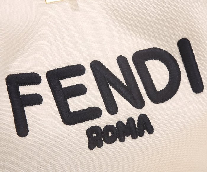 フェンディバッグコピー 定番人気2021新品 FENDI レディース トートバッグ