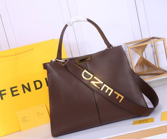 フェンディバッグコピー 2021新品注目度NO.1 FENDI レディース トートバッグ