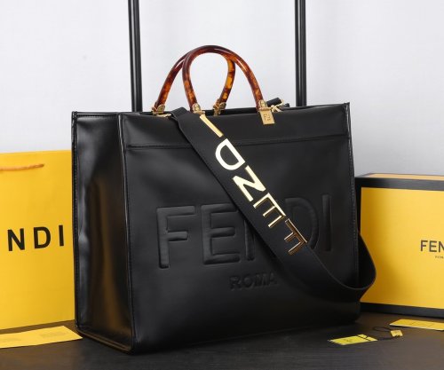 フェンディバッグコピー 2021新品注目度NO.1 FENDI レディース トートバッグ