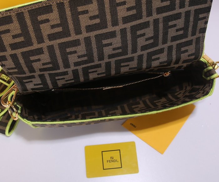 フェンディバッグコピー 大人気2021新品 FENDI レディース ハンドバッグ