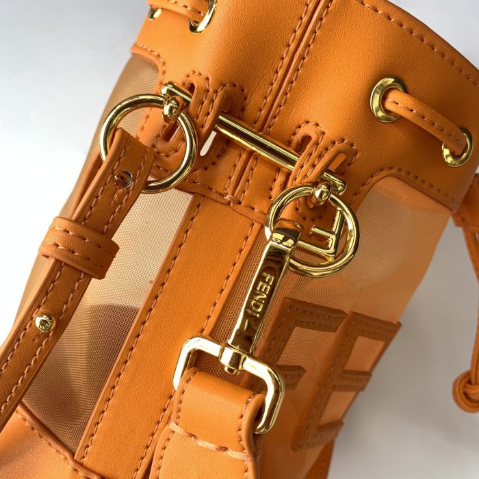 フェンディバッグコピー 大人気2021新品 FENDI レディース バケツバッグ