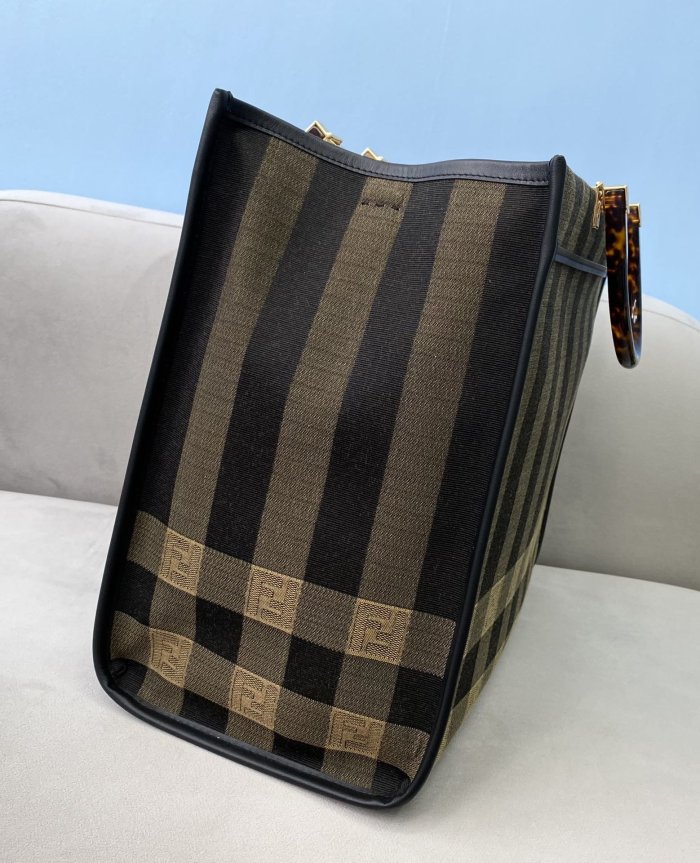 フェンディバッグコピー 2021新品注目度NO.1 FENDI レディース トートバッグ