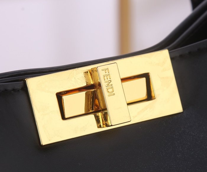 フェンディバッグコピー 定番人気2021新品 FENDI レディース トートバッグ