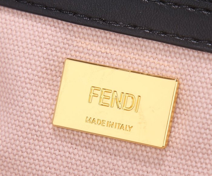 フェンディバッグコピー 2021新品注目度NO.1 FENDI レディース ハンドバッグ