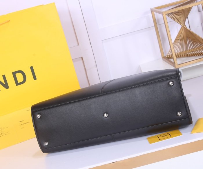 フェンディバッグコピー 2021新品注目度NO.1 FENDI レディース トートバッグ
